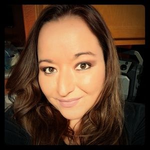 Meet your Posher, Angelica